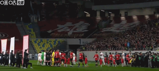 欧冠手机观看-半场:成都0-0海牛,罗慕洛、韦世豪射门中框